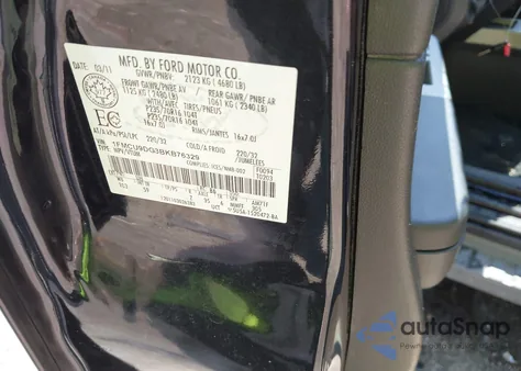 2011 Ford Escape Xlt Automatic z USA, uszkodzony, nr VIN 1FMCU9DG3BKB76329